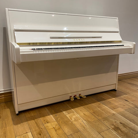 IK-2ND9880 - Pre-owned Kawai K-15 upright piano in polished white Default title