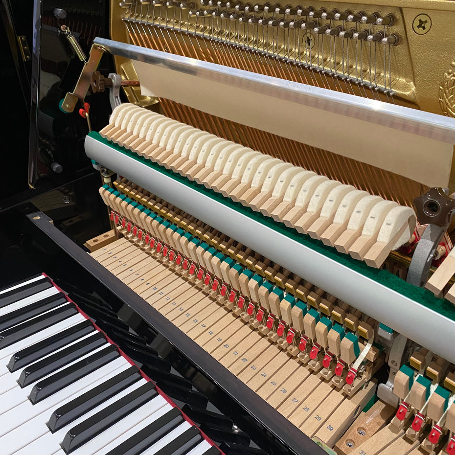 IK-2ND9893 - Pre-owned Yamaha b1 upright piano in polished ebony Default title